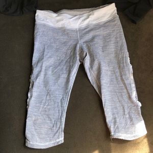 Lululemon running crops
